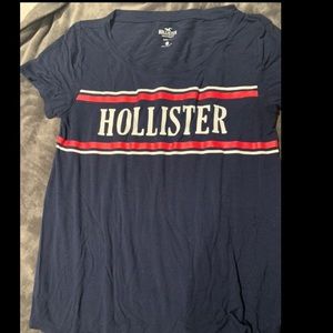 Navy hollister t shirt